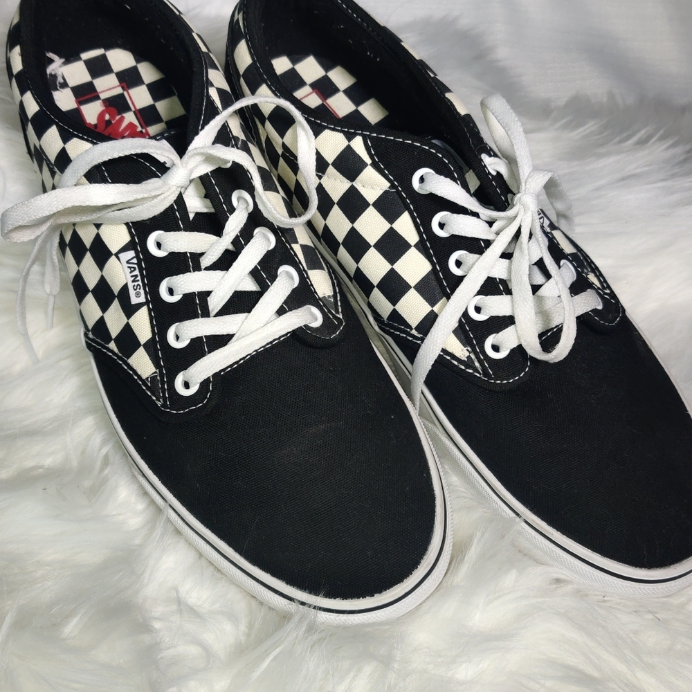 Authentic Lace-Up VANS Skate Sneakers  'OFF THE WA